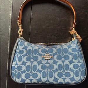 COACH Teri shoulder bag in signature denim, brass hardware